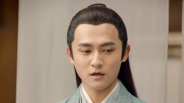 摘掉后险些没认出来他反差感也太强了爱游戏最新国色芳华：戴上眼罩帅气(图8)